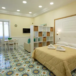 Apartman La Corte Dei Borboni By Dimorra, Nápoly
